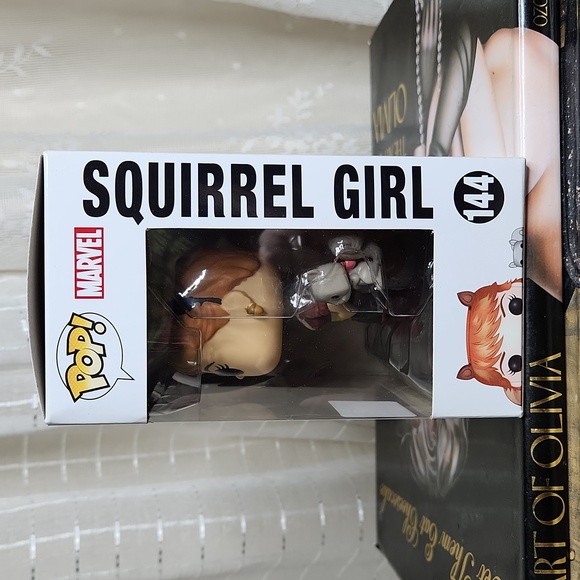 Marvel: Squirrel Girl Collectors Corps Exclusive Funko Pop! Vinyl Figure (Includ - Picture 2 of 6
